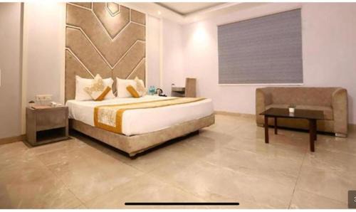 Mahipalpur Extension Hotel | Budget-Friendly Getaway at FabHotel Prime Anchorage