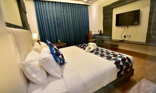 Gwalior Hotel | Family-Friendly Stay at FabHotel Prime Centella with Pool