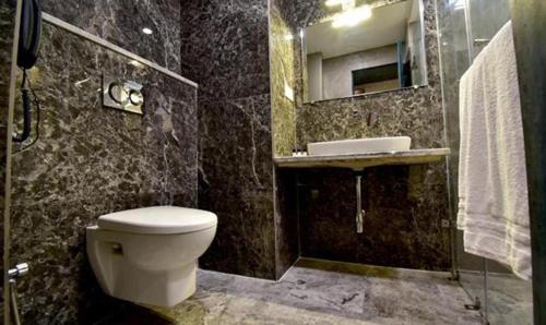 Gwalior Hotel | Family-Friendly Stay at FabHotel Prime Centella with Pool