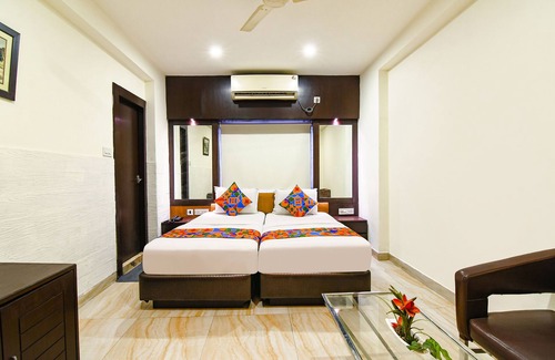 Park Street Hotel | FabHotel Prime Goodwill