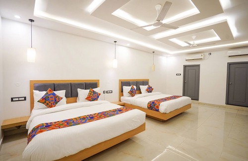 Faizabad Hotel | FabHotel Prime Kingston