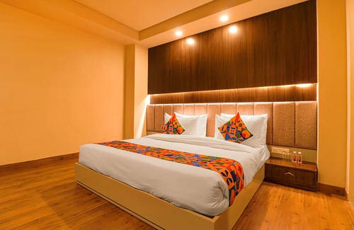Anand Vihar Hotel | Budget-Friendly Stay at Fabhotel Prime Shanit with Breakfast
