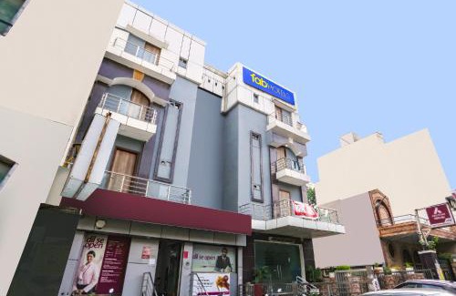 Patel Nagar Hotel | Comfortable Stay at FabHotel Royal Touch Patel Nagar