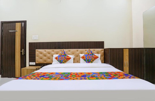 Kalyanpur Hotel | Affordable Family Getaway at FabHotel SG Garden