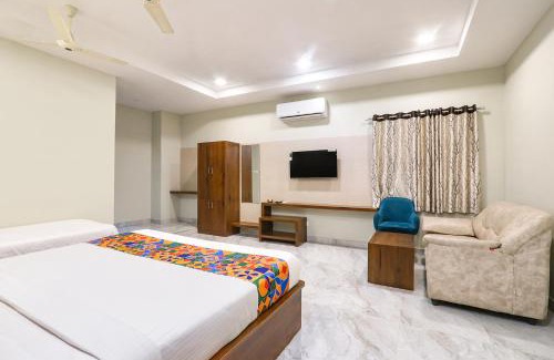 Khammam Hotel | Budget-Friendly Stay at Collection O Hotel Simhadri Grand