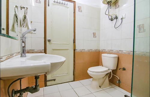 South City I Hotel | Budget-Friendly FabHotel SKS Excel Inn for Families