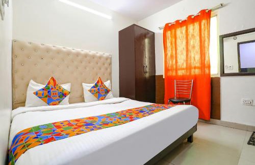 Lajpat Nagar Hotel | Inviting Stay at FabHotel The Lazeez - Pet Friendly & Breakfast