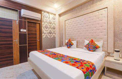 Allahabad Hotel | Budget-Friendly Stay at FabHotel Triveni - Family Welcome