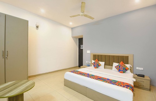 Sector 40 Hotel | Fabhotel X Green Tree