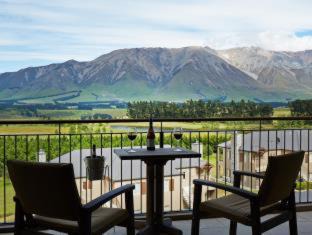 Windwhistle Resort | Experience Fable Terrace Downs Resort: 5-Star Relaxation Awaits