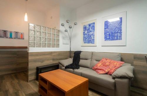 Genil Apartment | Inviting Stay at Fabuloso Piso near Paseo de la Bomba