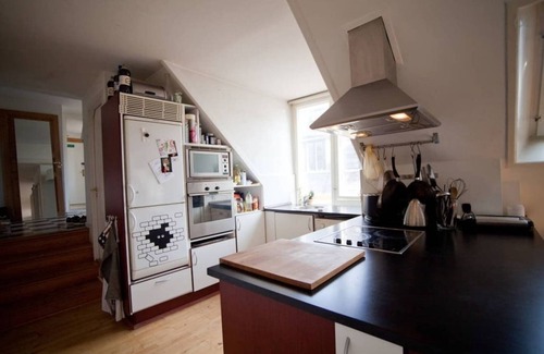 Copenhagen City Centre Apartment | Elegant 140m2 Penthouse with Pool and Spa Amenities