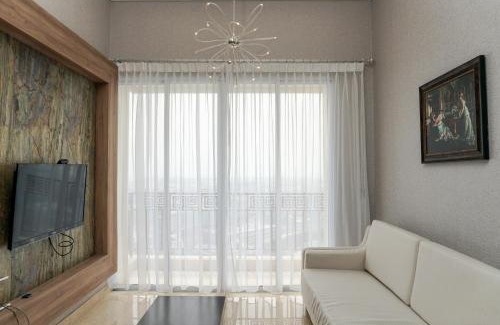 Old Jakarta Apartment | Stylish 2BR Lucky Tower Apartment with Pool Access