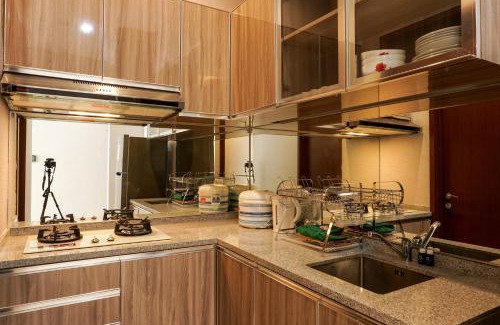 Old Jakarta Apartment | Stylish 2BR Lucky Tower Apartment with Pool Access