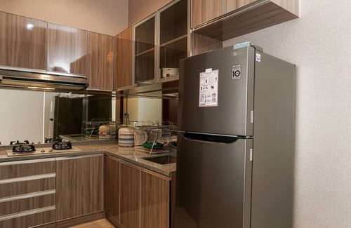 Chinatown Apartment | Stylish 2BR Lucky Tower Apartment with Pool Access