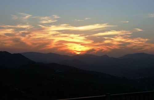 Escondido House | Scenic 360 Views & Pickleball: Perfect Micro Wedding Escape