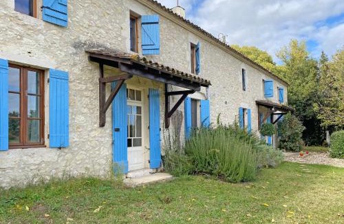 Eymet House | Elegant 9-Bed House in Eymet - Guest Rated 9/10
