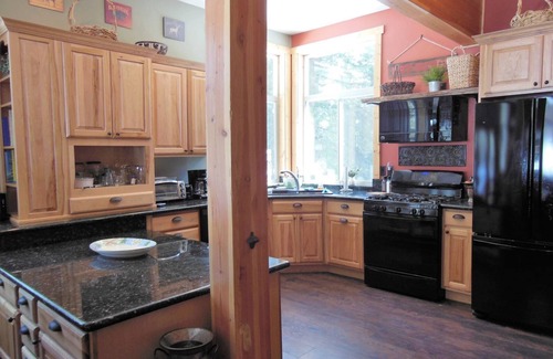 Garden Valley Cabin | Exceptional ADA Accessible Cabin with Private Hot Tub!