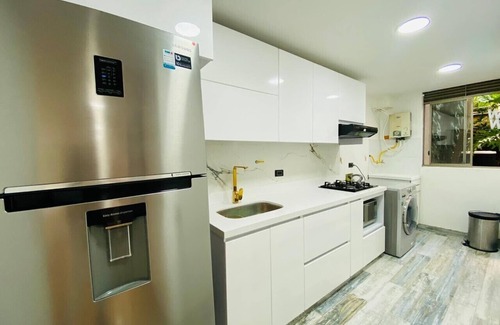 El Tesoro Apartment | Ideal Apartment Near Popular Attractions with a Pool