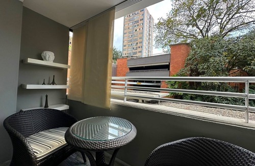 El Tesoro Apartment | Ideal Apartment Near Popular Attractions with a Pool
