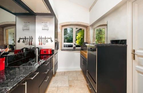 Fareins House | Fabulous Beaujolaise - 12p - Piscine
