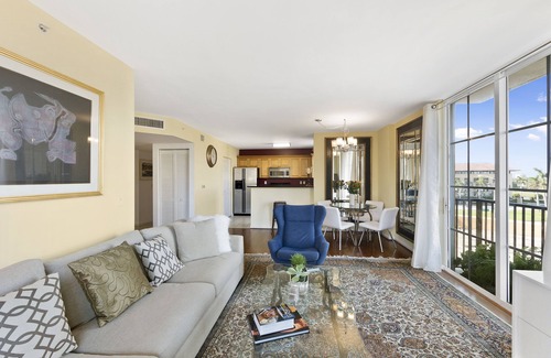 Downtown West Palm Beach Condo | Inviting CityPlace Condo with Pool & Ocean Views in West Palm Beach