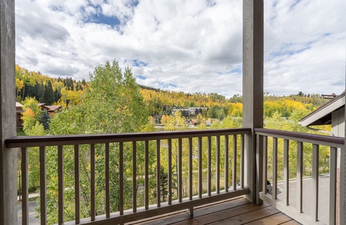 Mountain Village Condo | Prime Condo Steps from Chair Lifts in Meadows Area