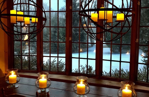 Cragsmoor House | Cozy Hudson Valley Farmhouse with Ocean Views & Pet-Friendly