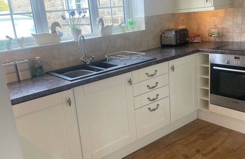 Ripley Cottage | Idyllic Cottage in an Area of Outstanding Natural Beauty