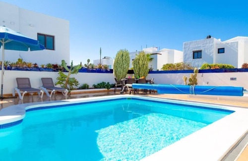 Puerto del Carmen Villa | Villa Colonia: Guest Rated 9.8 with Ocean Views & Pool