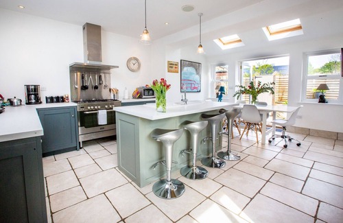 Giggleswick Cottage | Pet-Friendly Cottage with Pool & Spa - Guest Rated 10/10!