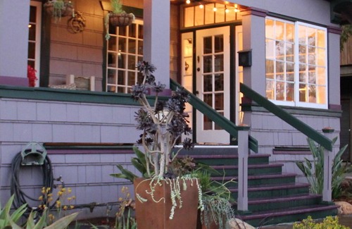 Oak Park House | Experience Downtown Living with Ocean Views and Spa Amenities