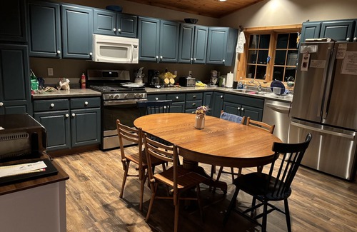 Green Lake House | Ideal Family Retreat at Tranquil Beyers Cove on Green Lake