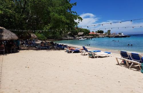 Piscadera Apartment | Scenic Ocean View Resort with Private Beach Access