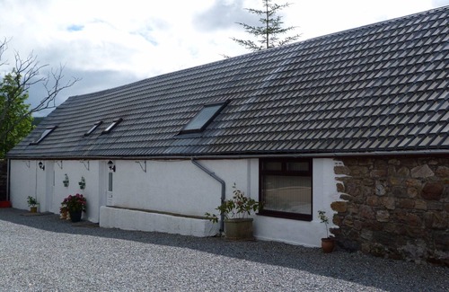 Aberlour Cottage | Stunning Views Over Dufftown with Family-Friendly Amenities