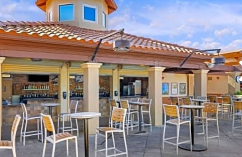 Palm Desert Condo | Relaxing Palm Desert Villa with Pools and Spa Amenities