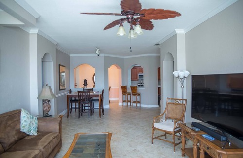 Clearwater Condo | Unforgettable Executive Rental with Oceanfront Views