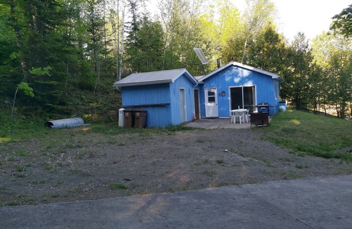 Amherst Ski Chalet | Fabulous Solar 2-bedroom chalet in Amherst / Fabulous chalet 2 chambre a coucher