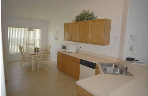 Eagle Pointe South Villa | Guest Rated 9.4: South Facing Lakeside Villa with Pool