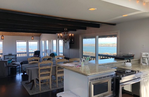 Bandon House | Unforgettable Ocean Views with Golf at Your Doorstep