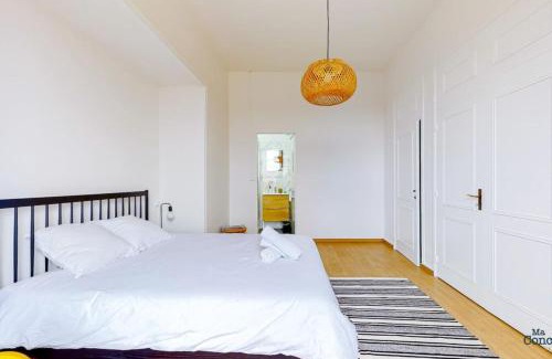 Fer a Cheval Apartment | Family-Friendly Fac 6 with Garonne Views and Tram Access