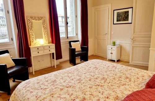 Angouleme Apartment | Bright Apartment Facing City Hall with Breakfast Included