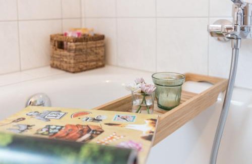 Kirchlinteln House | Fachwerk-Ferienhaus: Peaceful Country Retreat with Pets Welcome