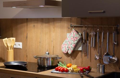 Wernigerode Old Town Apartment | Modern Apartment in Heideviertel with Free Parking