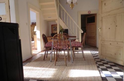 Kernstadt Lehrte House | Pet-Friendly Stay at Fachwerkhaus Julius with Family Amenities