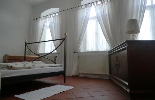 Kernstadt Lehrte House | Pet-Friendly Stay at Fachwerkhaus Julius with Family Amenities