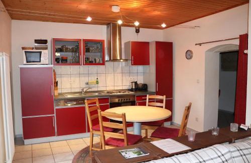 Maxen House | Pet-Friendly Fachwerkhaus Maxen with Oceanfront Pool Access