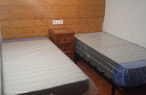 Facinas Apartment | Pet-Friendly Facinas Iris: Ideal for Family Getaways
