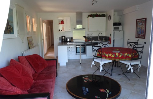 Mandelieu-La-Napoule Villa | Stunning Esterel Duplex with Pool, 6 km from Cannes