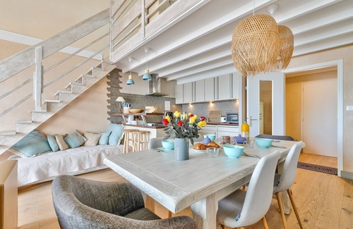 Noirmoutier-en-l'Ile Apartment | Serene Oceanfront Retreat in Noirmoutier-en-L'île